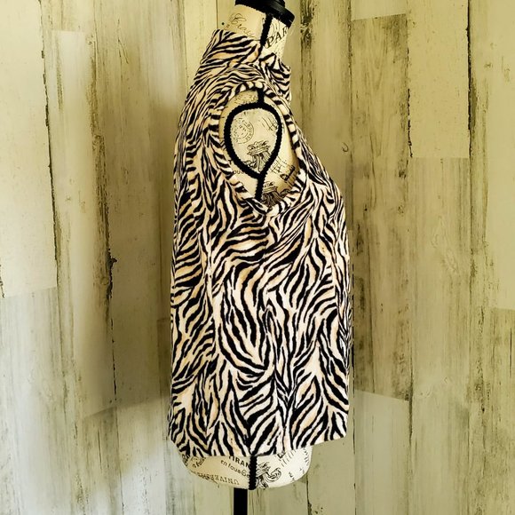 CHARTER CLUB ZEBRA PRINT FUZZY VEST - Picture 2 of 5